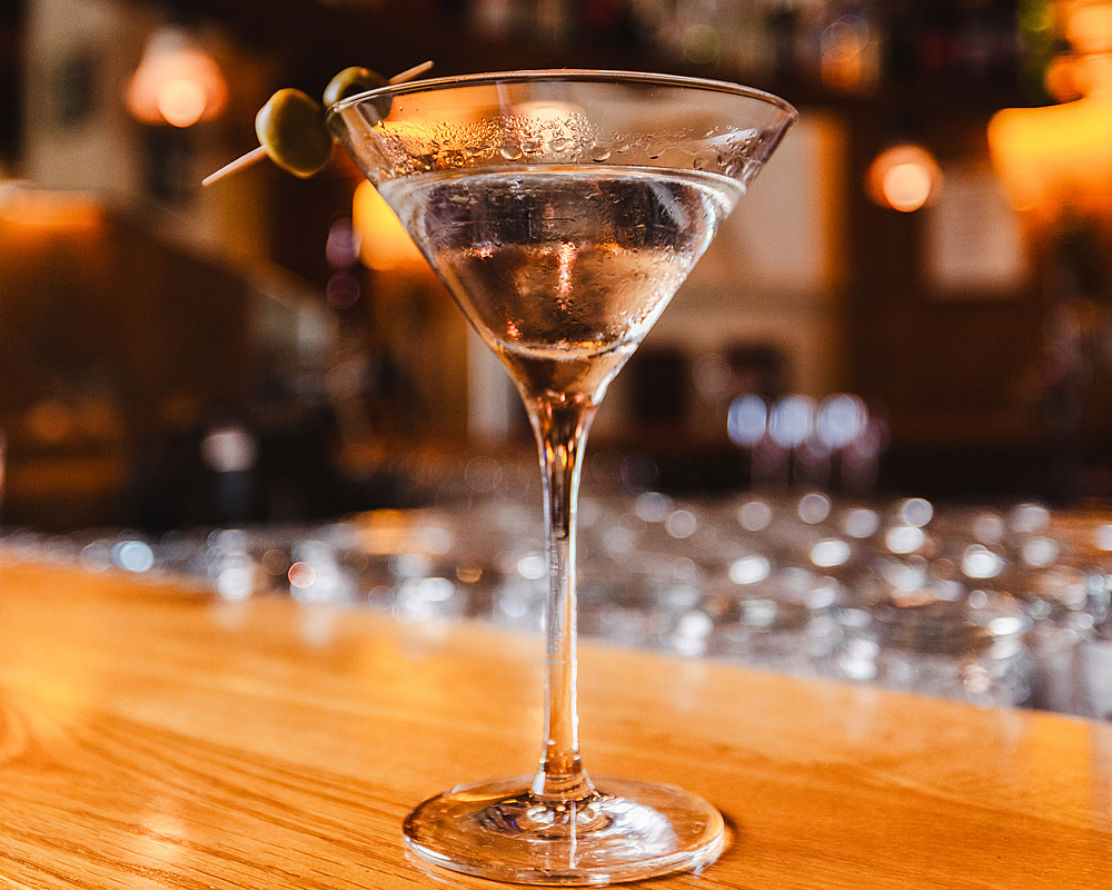 Foto: Martini drink im Alpenhotel Tirolerhof in Neustift Hotelbar