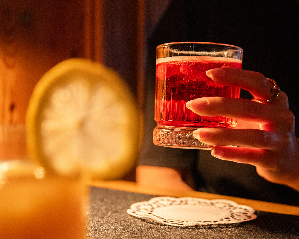 Bar drinks Foto: Campary drink im Alpenhotel Tirolerhof in Neustift Hotelbar