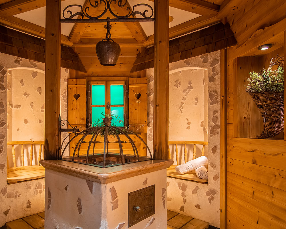 Foto: Bio-Kräuter-Sauna im Alpenhotel Tirolerhof in Neustift Tirol